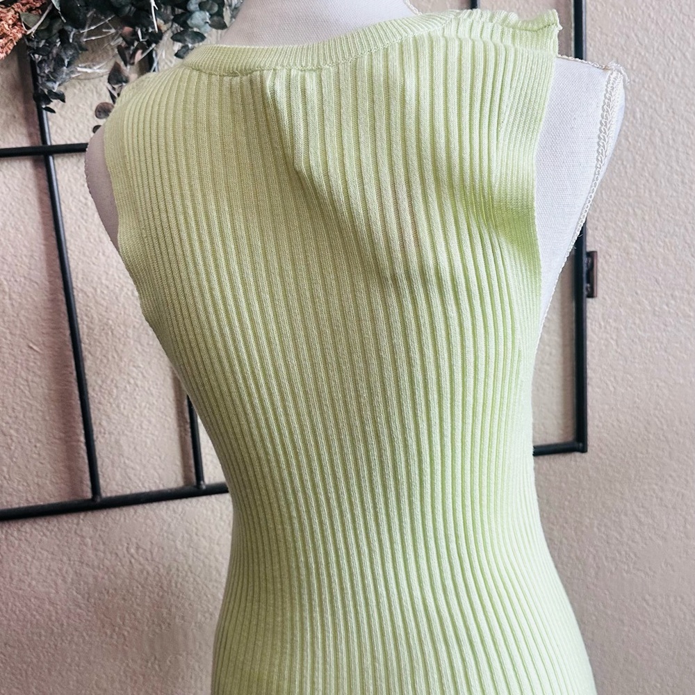 Topshop Green Ribbed Fitted Tank Top - Picture 7 of 11